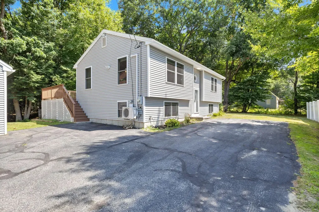 214 Tandberg Trail Windham ME 04062