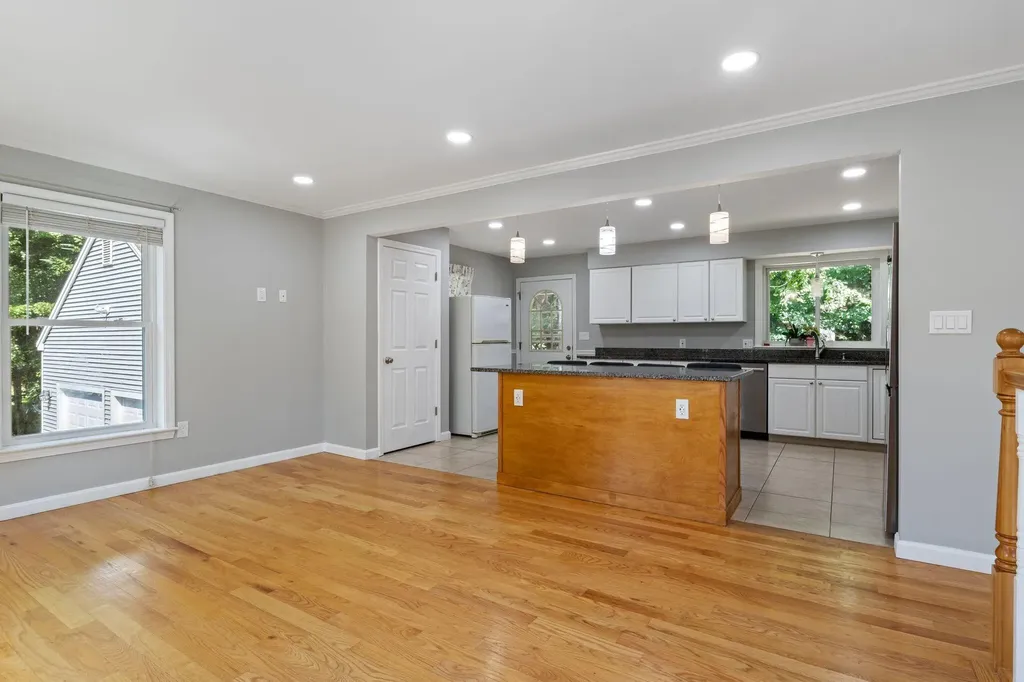 214 Tandberg Trail Windham ME 04062