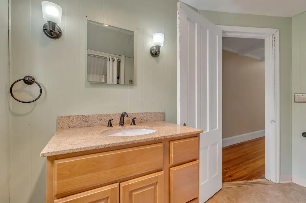 250 Main Street Auburn ME 04210