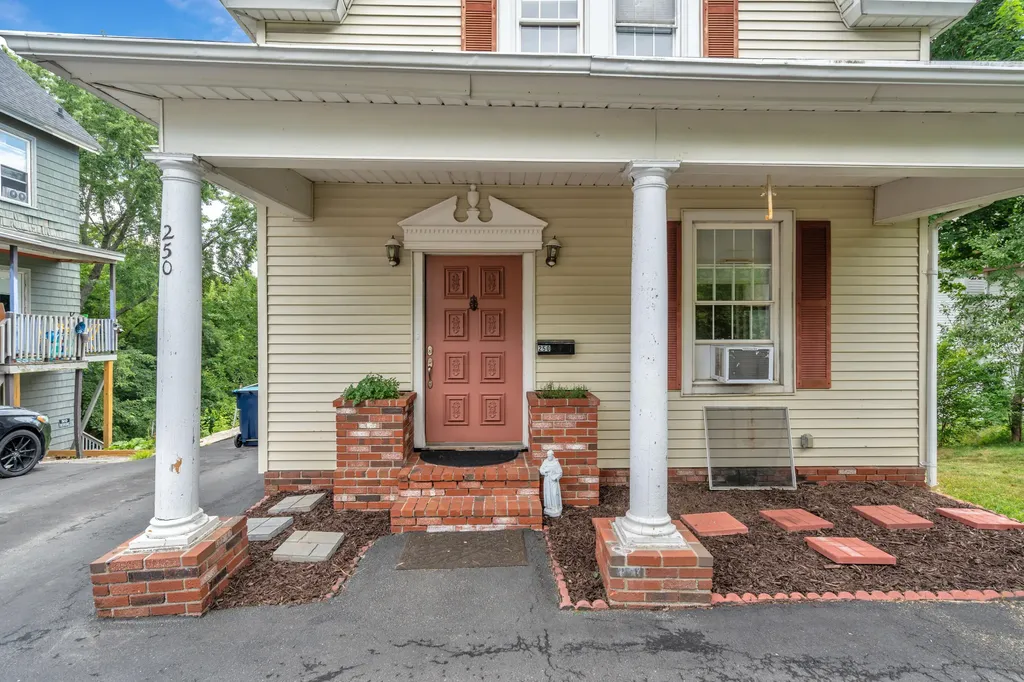 250 Main Street Auburn ME 04210