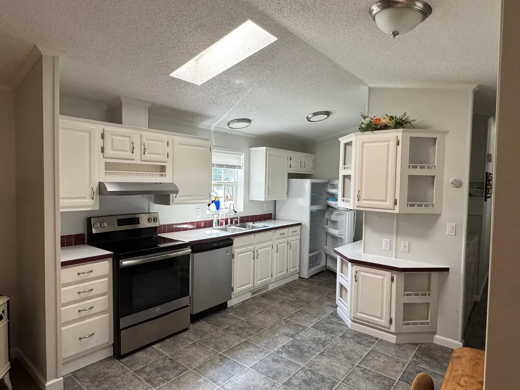 38 Ridgeroad Road Randolph ME 04346