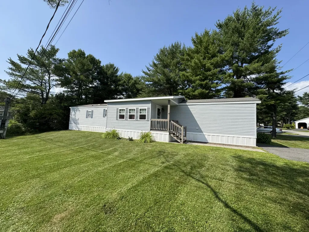 38 Ridge Road Randolph ME 04346
