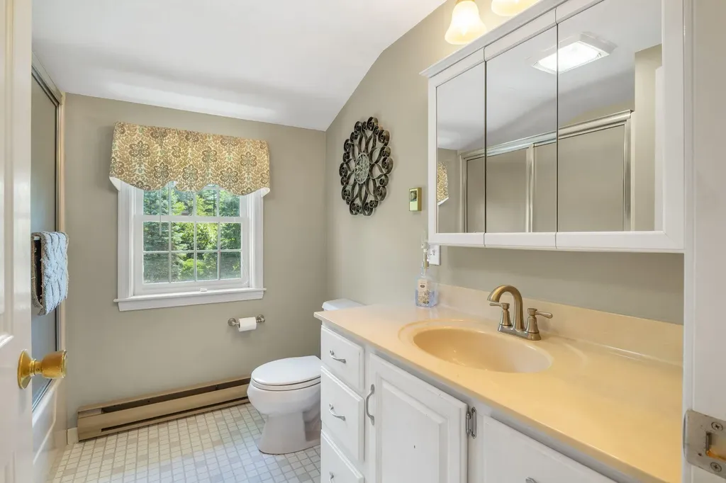 14 Flint Rock Drive York ME 03909