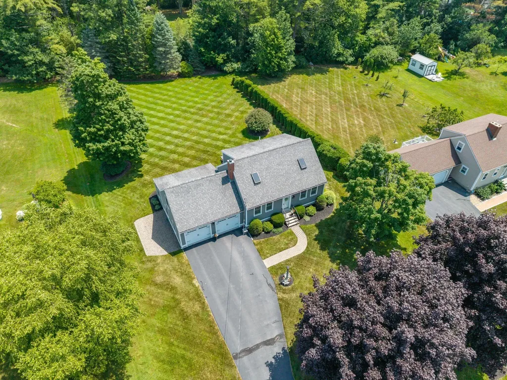 14 Flint Rock Drive York ME 03909