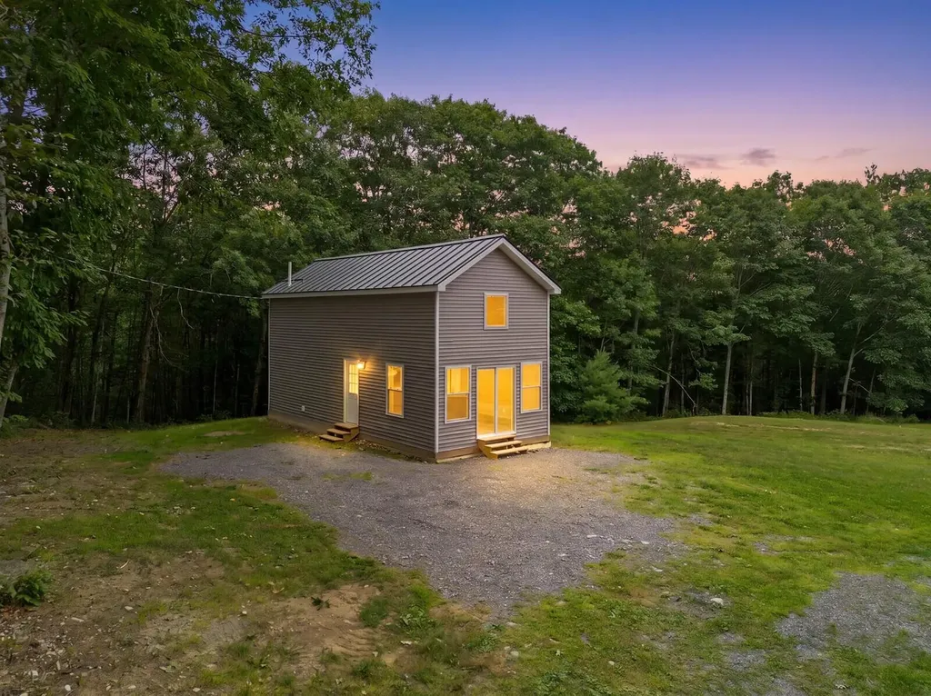 212 Ross Hill Road Saint Albans ME 04971