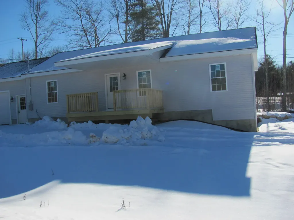 19 Welchville Commons Drive Oxford ME 04270