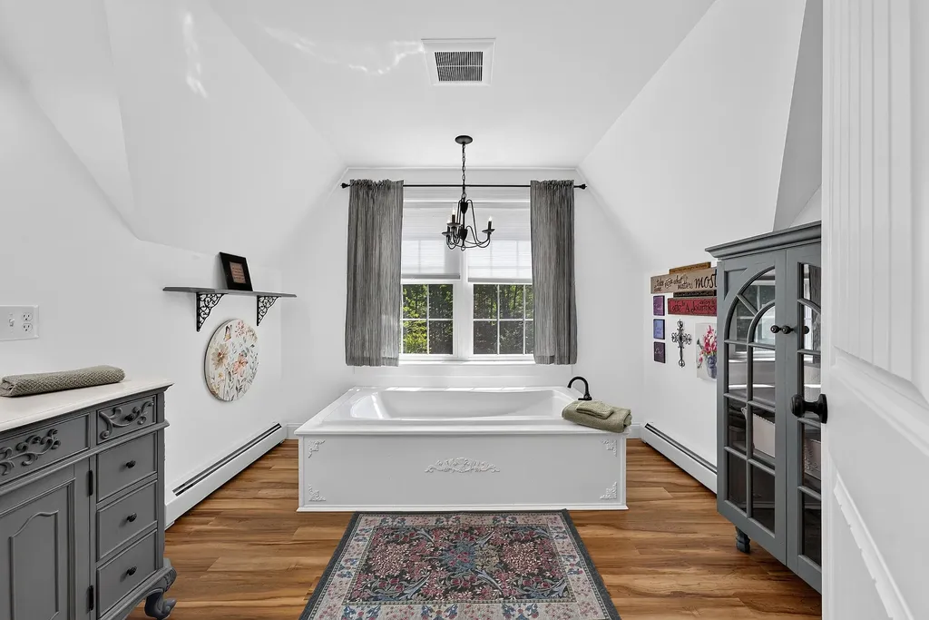 45 Kelley Road Pittston ME 04345
