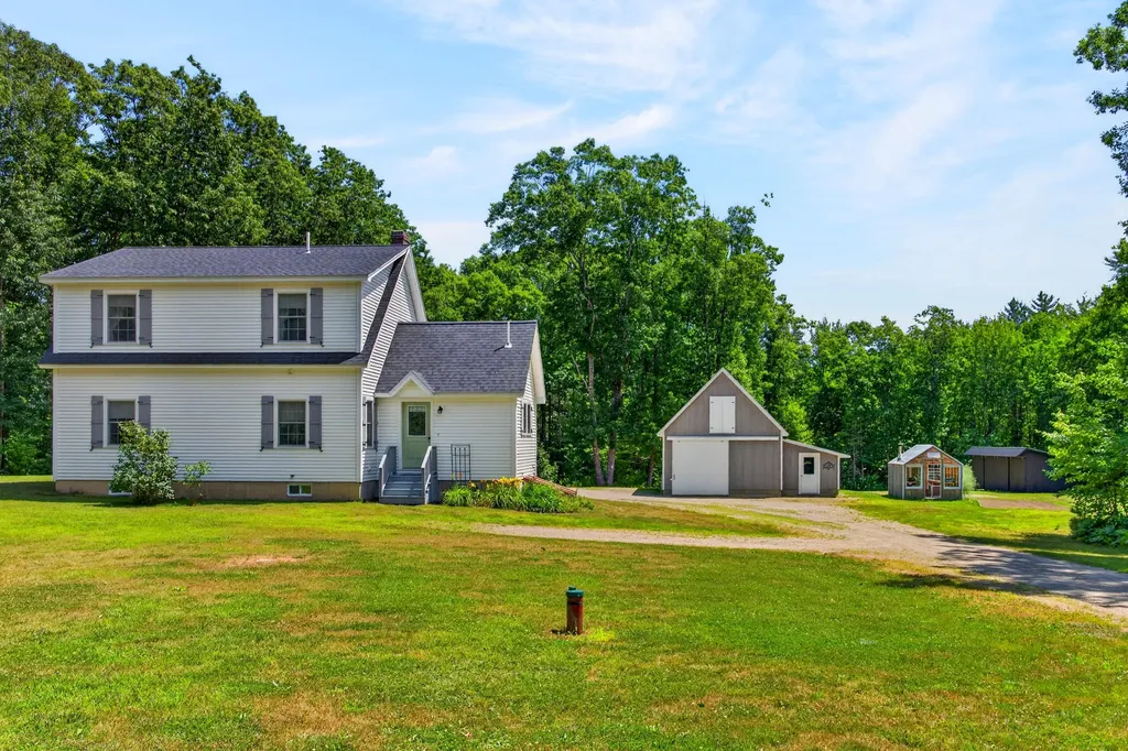 45 Kelley Road Pittston ME 04345