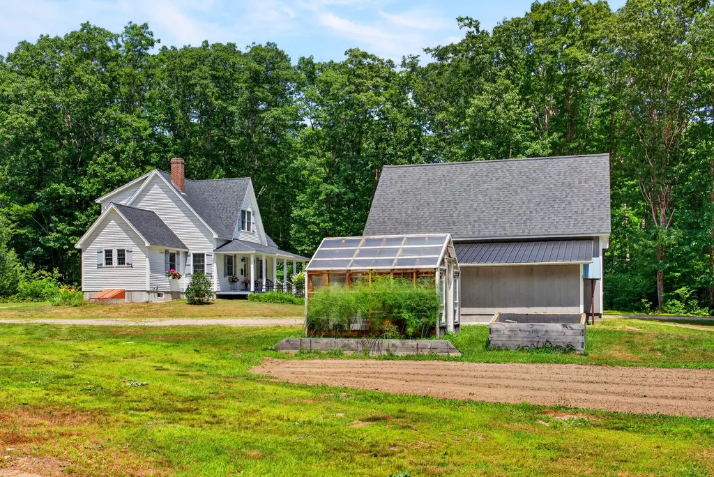 45 Kelley Road Pittston ME 04345