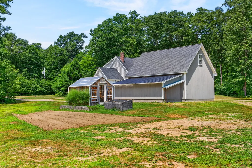 45 Kelley Road Pittston ME 04345