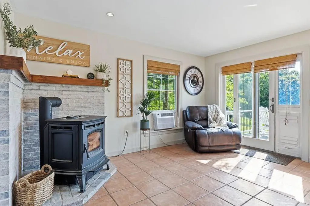 498 General Turner Hill Road Turner ME 04282