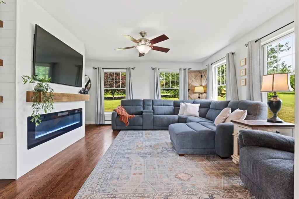 498 General Turner Hill Road Turner ME 04282