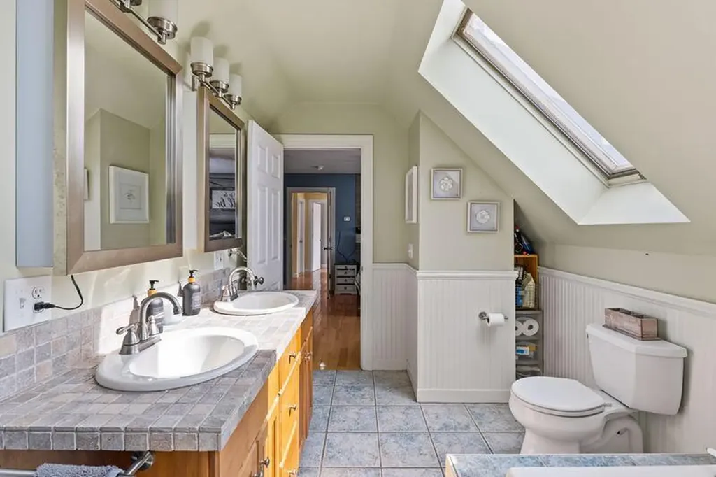498 General Turner Hill Road Turner ME 04282