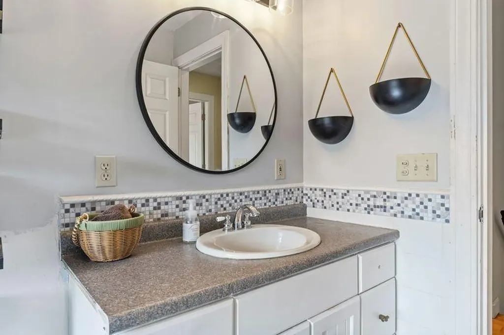 498 General Turner Hill Road Turner ME 04282