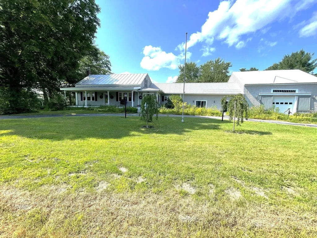 54 Corinna Road Saint Albans ME 04971