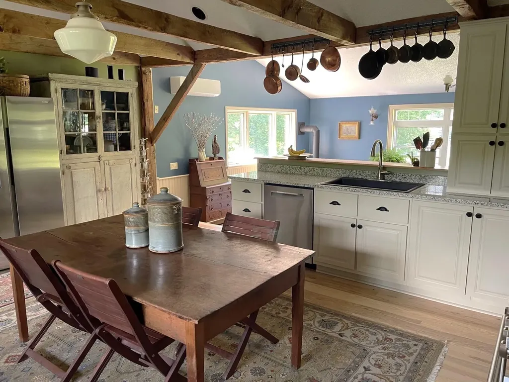 54 Corinna Road Saint Albans ME 04971