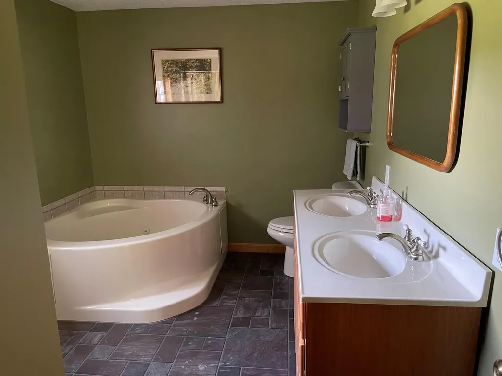 54 Corinna Road Saint Albans ME 04971