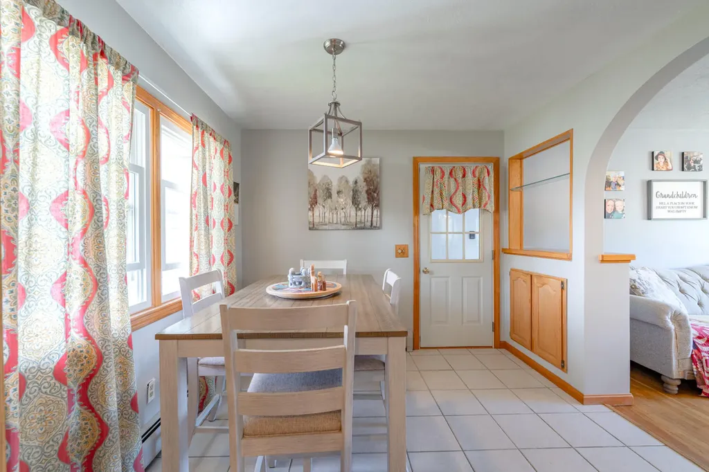 17 Heathwood Lane Lewiston ME 04240
