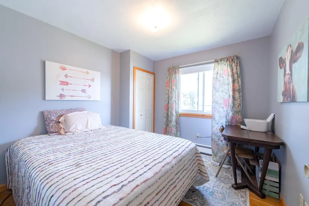 17 Heathwood Lane Lewiston ME 04240