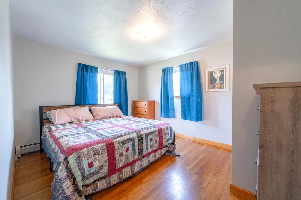 17 Heathwood Lane Lewiston ME 04240