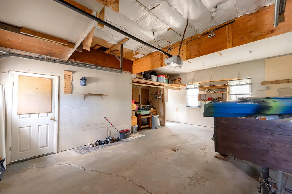 17 Heathwood Lane Lewiston ME 04240