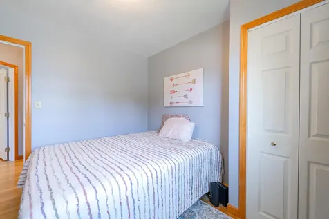 17 Heathwood Lane Lewiston ME 04240
