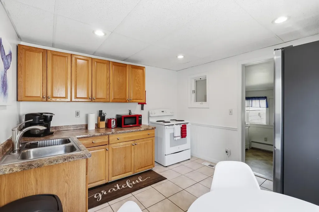 94 Saco Avenue Old Orchard Beach ME 04064