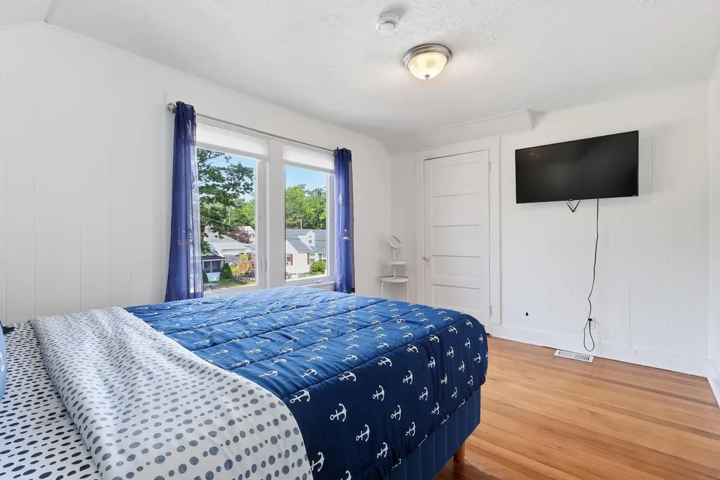 94 Saco Avenue Old Orchard Beach ME 04064