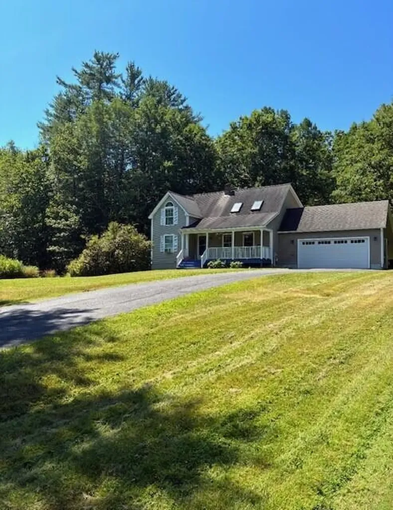 32 Foxcroft Lane Arundel ME 04046