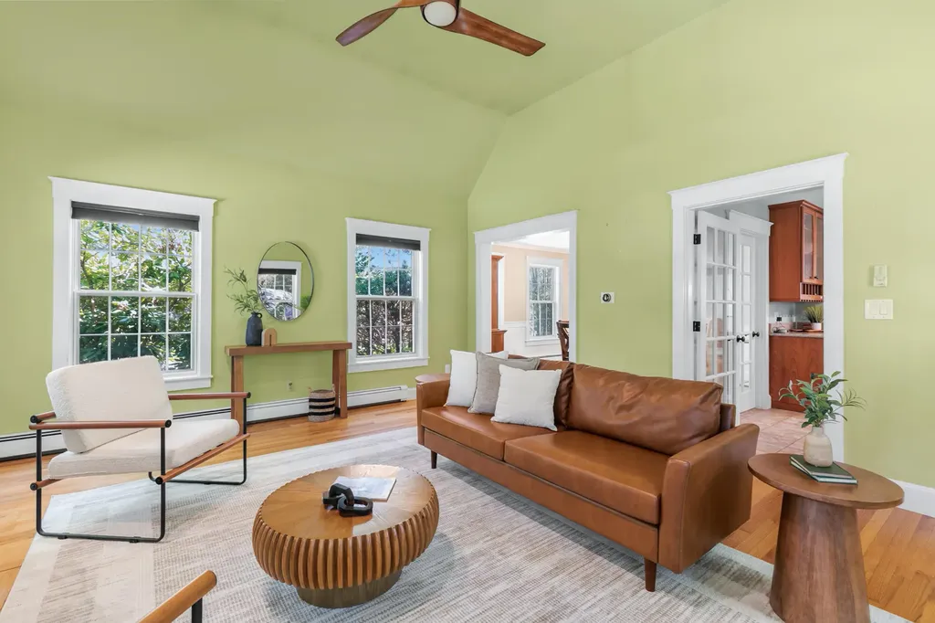 53 Stonegate Road Cape Elizabeth ME 04107