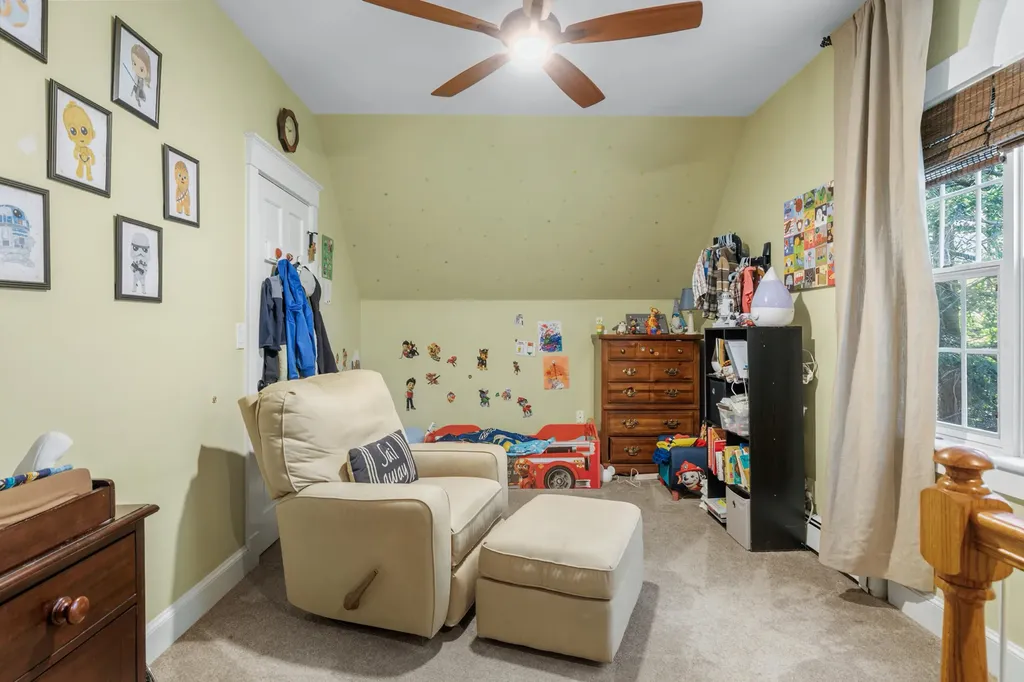 53 Stonegate Road Cape Elizabeth ME 04107