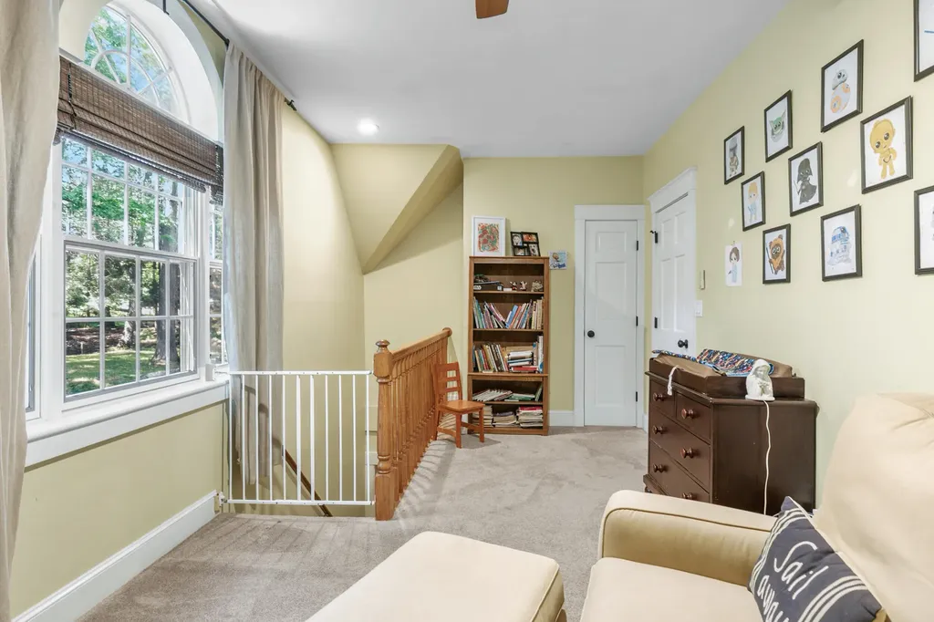 53 Stonegate Road Cape Elizabeth ME 04107
