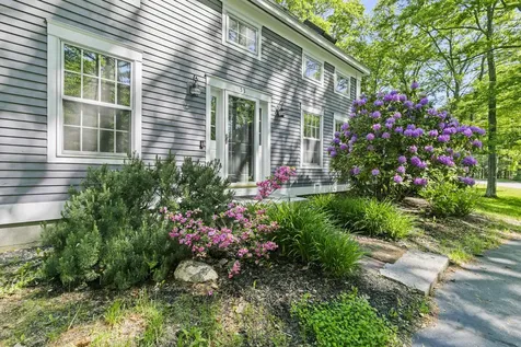 53 Stonegate Road Cape Elizabeth ME 04107
