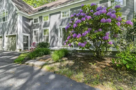 53 Stonegate Road Cape Elizabeth ME 04107