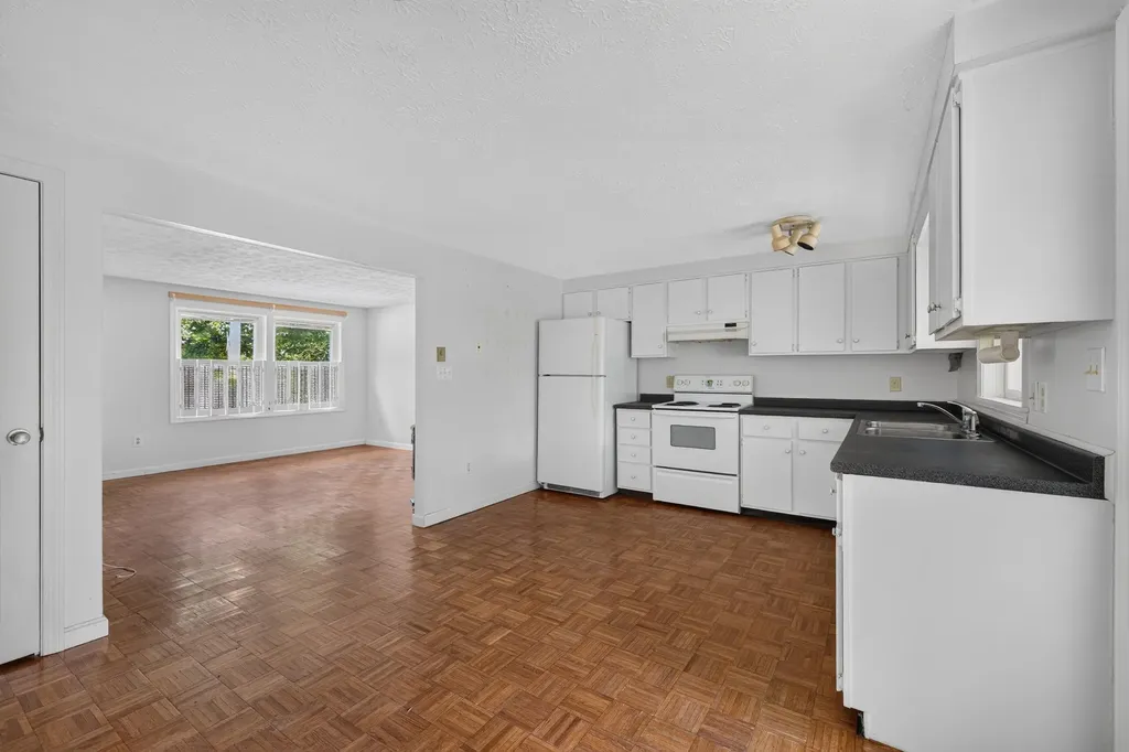 60 Brown Street Kennebunk ME 04043
