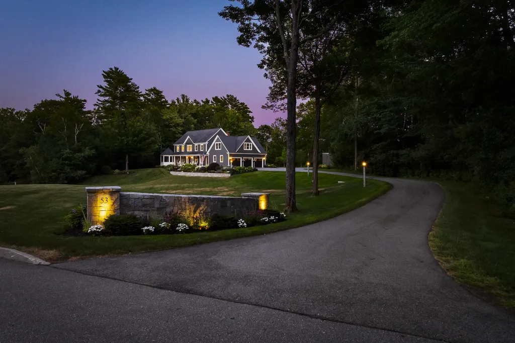 53 Waters Edge Drive Yarmouth ME 04096