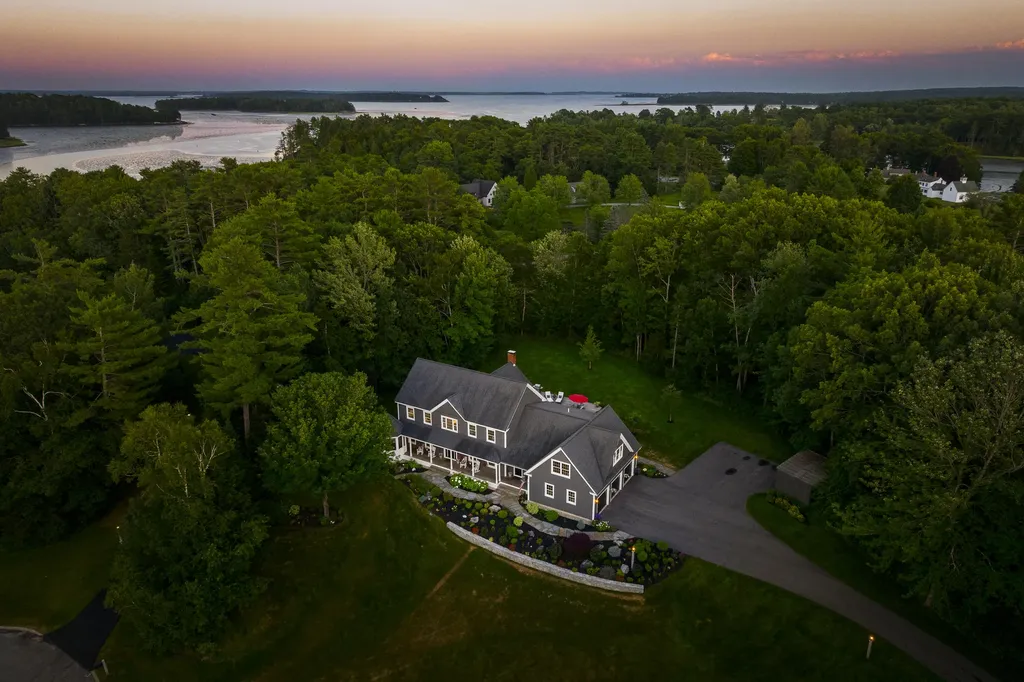 53 Waters Edge Drive Yarmouth ME 04096
