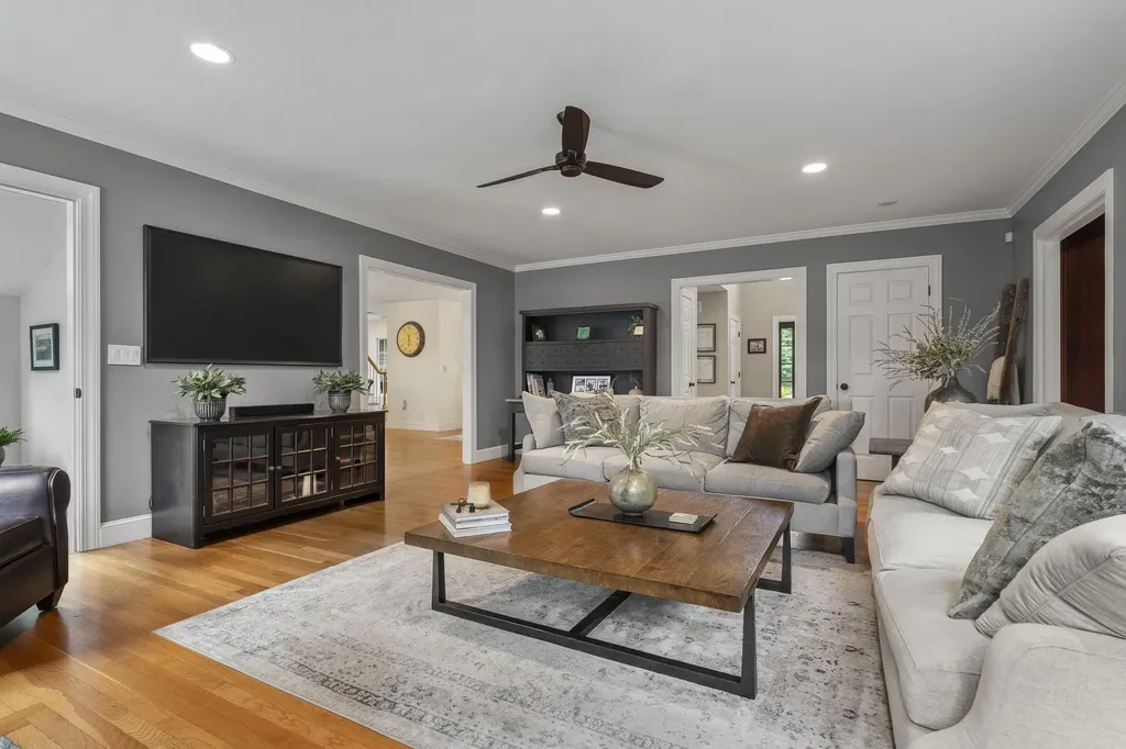 53 Waters Edge Drive Yarmouth ME 04096