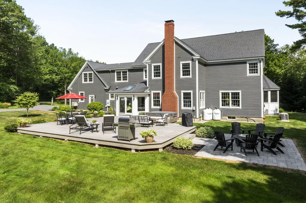 53 Waters Edge Drive Yarmouth ME 04096