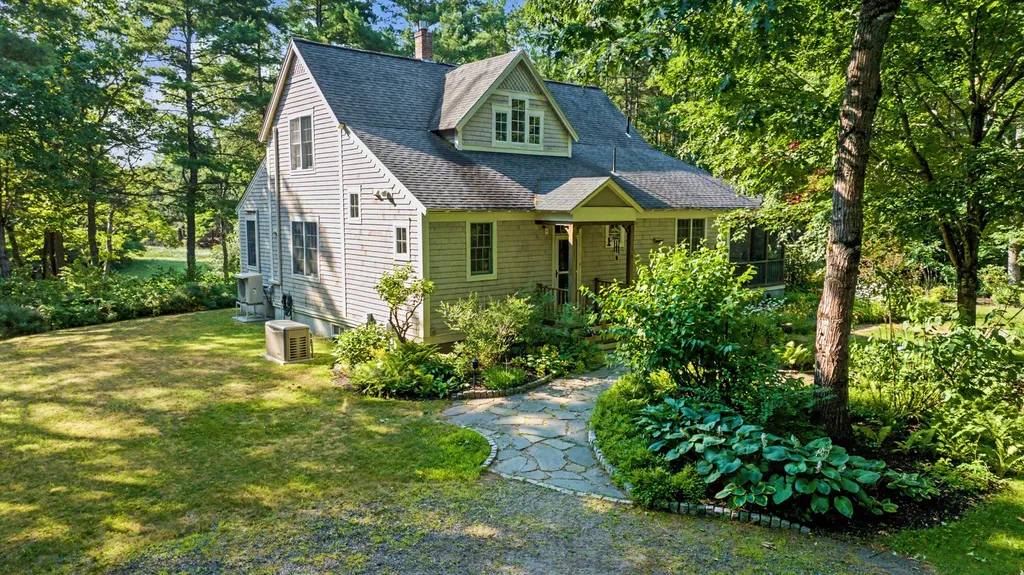 4 Cranberry Drive Brunswick ME 04011