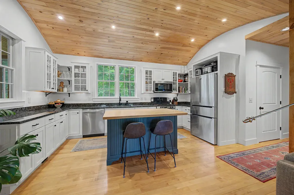 4 Cranberry Drive Brunswick ME 04011