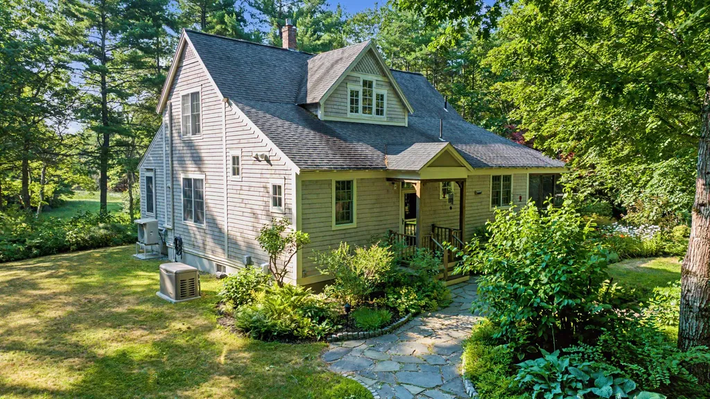 4 Cranberry Drive Brunswick ME 04011