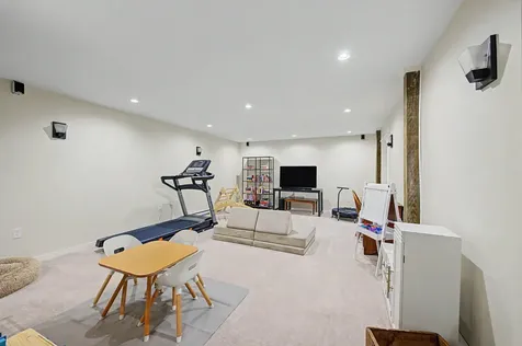 4 Cranberry Drive Brunswick ME 04011