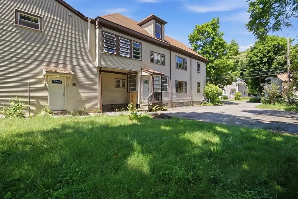 16 Hartley Street Portland ME 04103