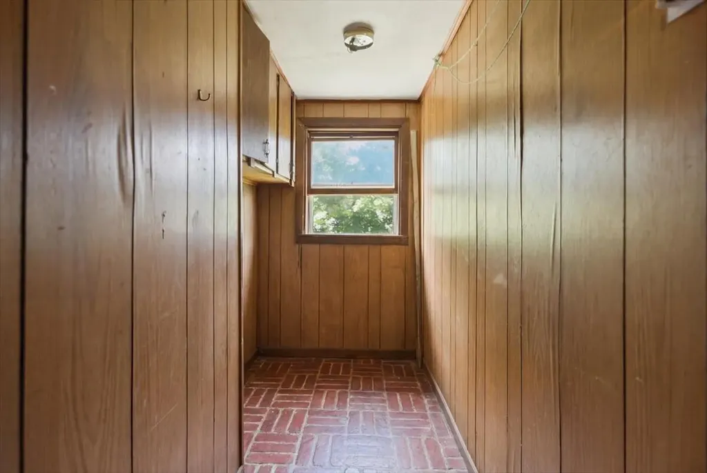 16 Hartley Street Portland ME 04103