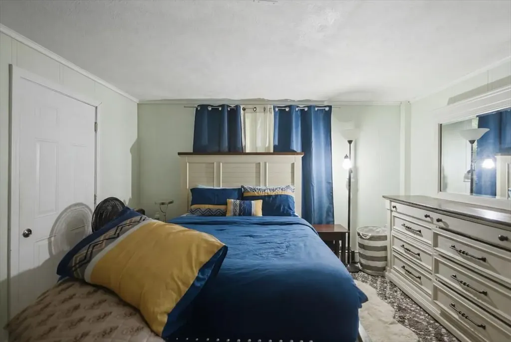 16 Hartley Street Portland ME 04103
