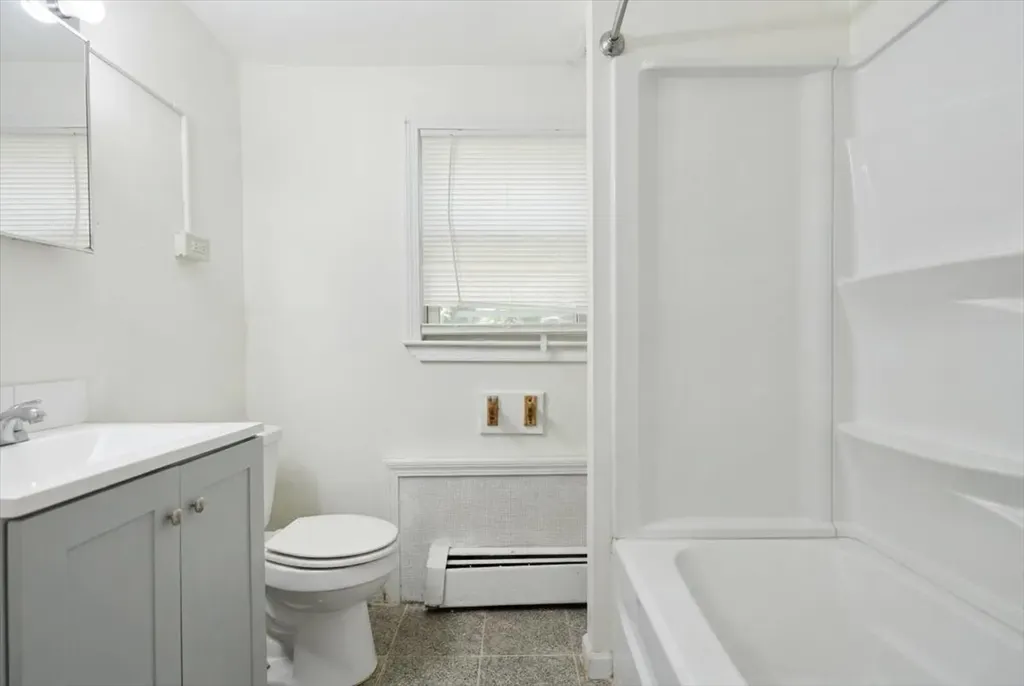 16 Hartley Street Portland ME 04103