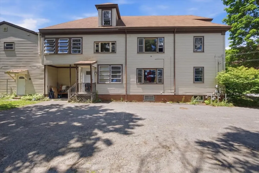 16 Hartley Street Portland ME 04103