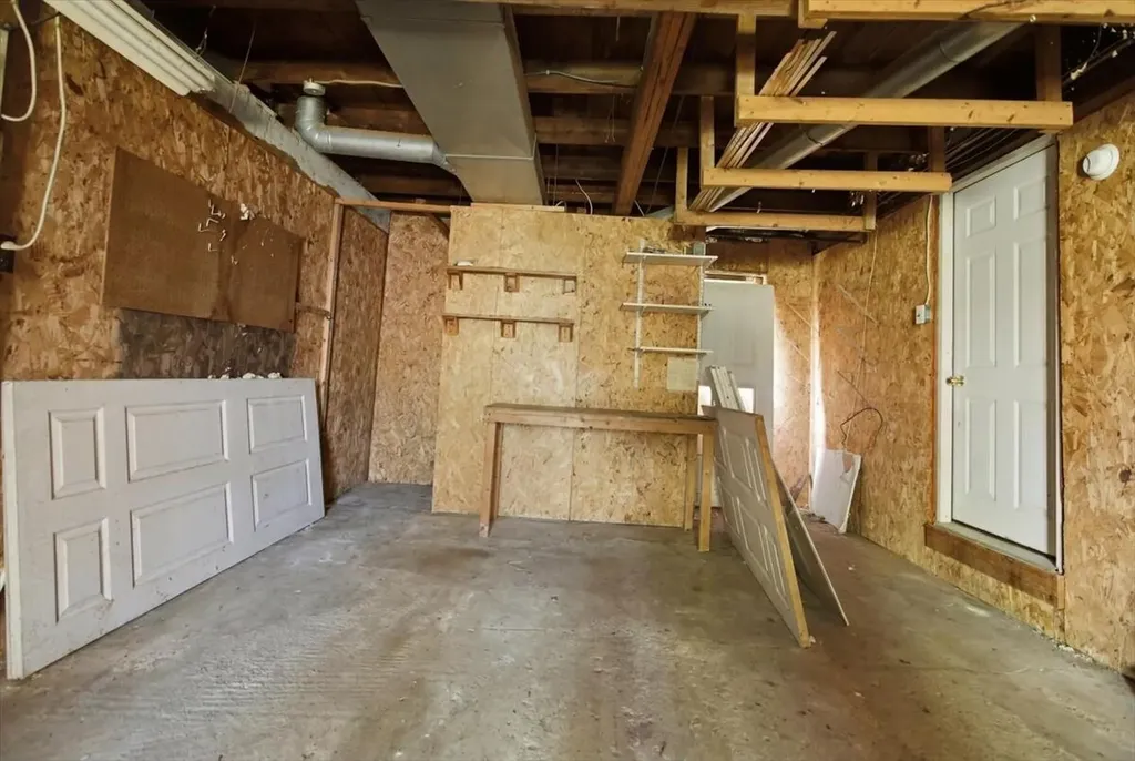 16 Hartley Street Portland ME 04103