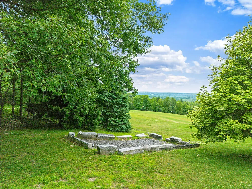 160 Ross Hill Road Saint Albans ME 04971